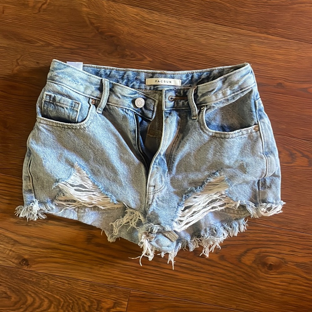 Pacsun jean shorts size 24